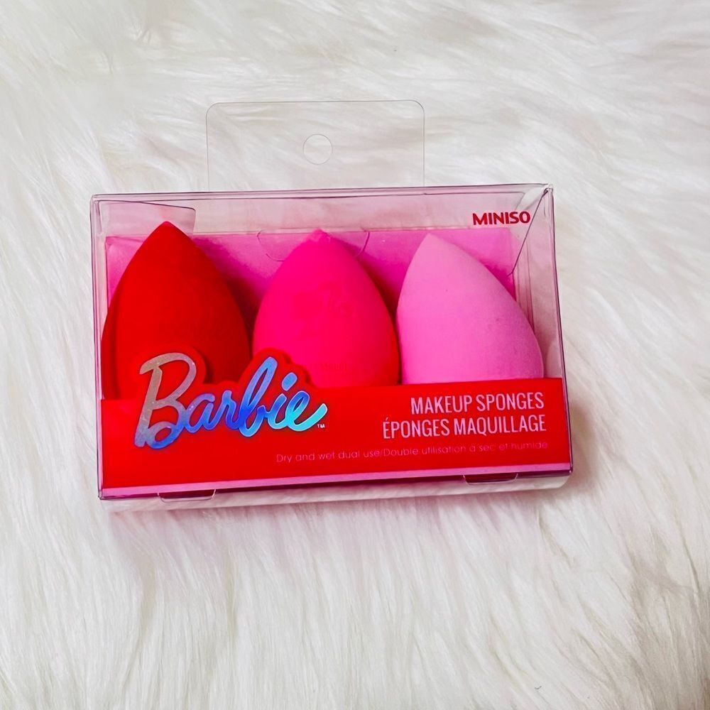 Barbie Beauty Bundle - Picture 6 of 9